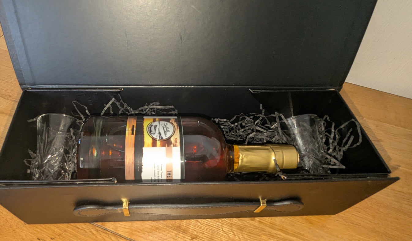 The Estuary Gift Box