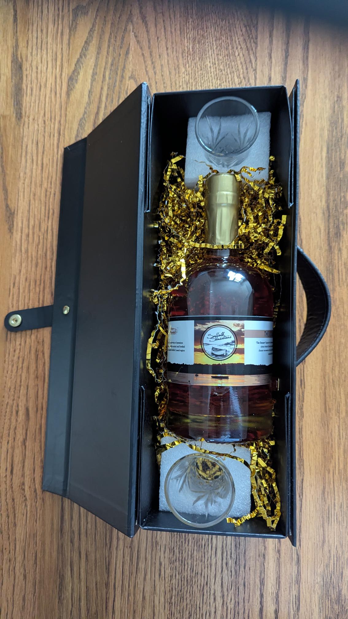 The Estuary Gift Box
